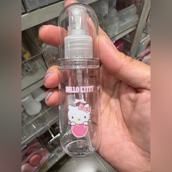 Hello Kitty Clear Spray Bottle - Picture 1 of 2